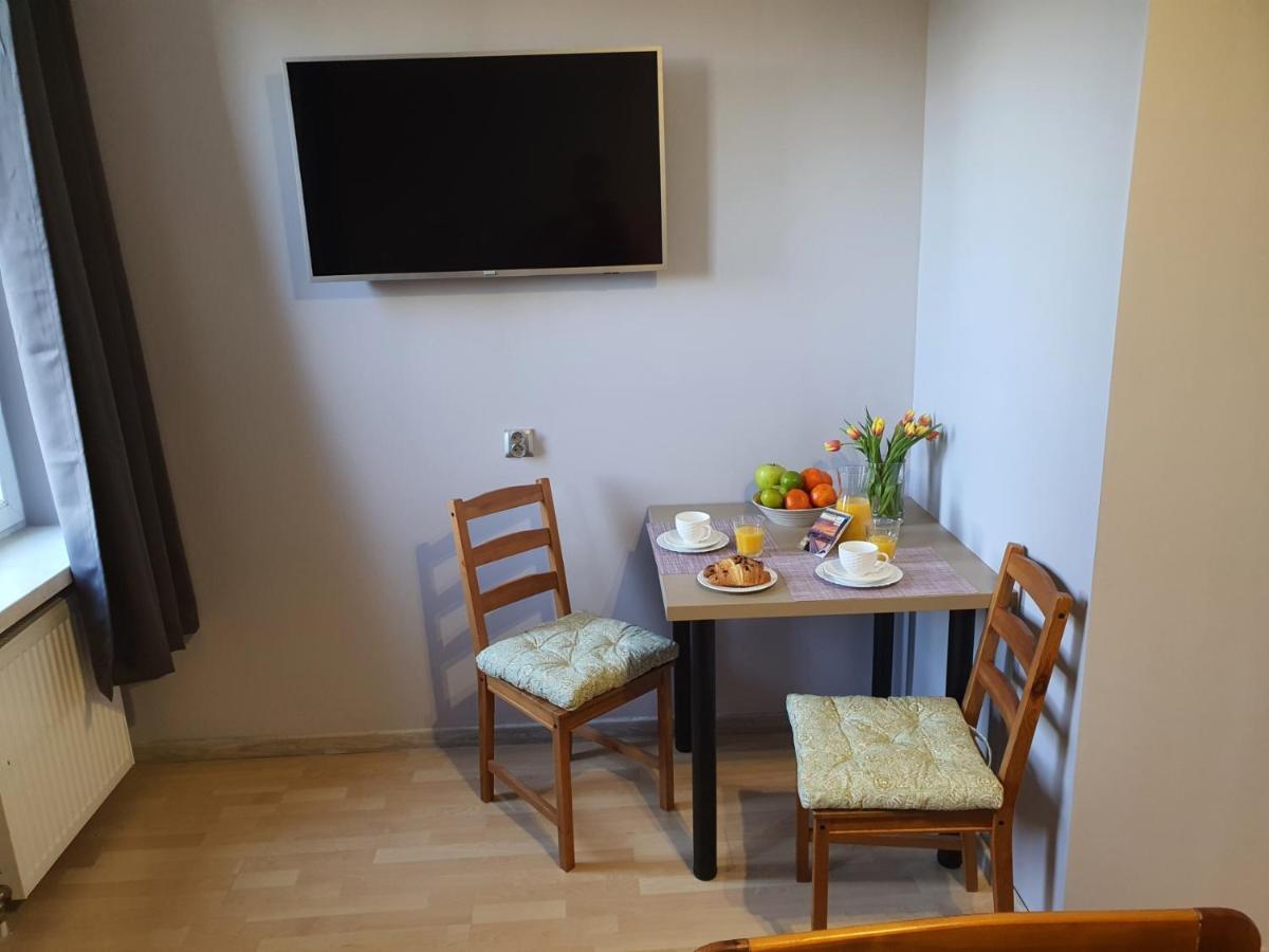 Jasna Hotelik Self Check-In ワルシャワ エクステリア 写真