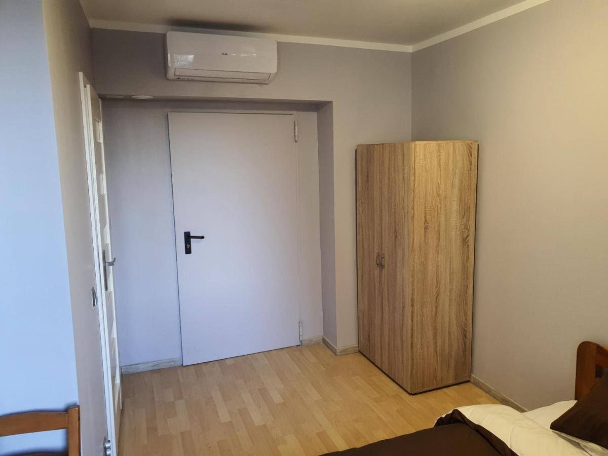 Jasna Hotelik Self Check-In ワルシャワ エクステリア 写真