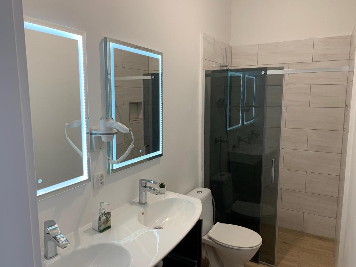 Jasna Hotelik Self Check-In ワルシャワ エクステリア 写真
